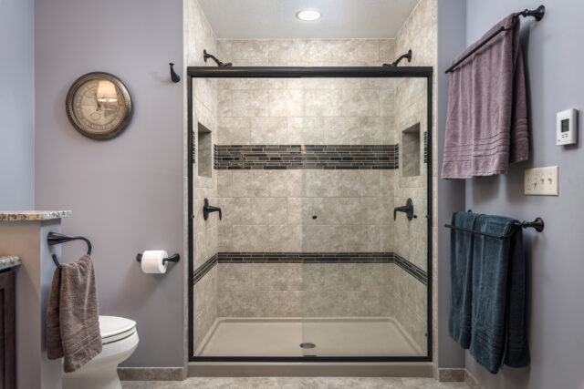 UkerBathroom-Web- UkerBathroom-Web--1000x800